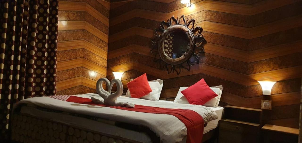 Goroomgo Ankur Lake View Mall Road Nainital - Prime Location With Luxury Room Exteriér fotografie