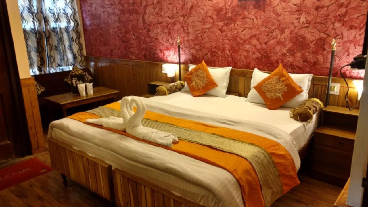 Goroomgo Ankur Lake View Mall Road Nainital - Prime Location With Luxury Room Exteriér fotografie