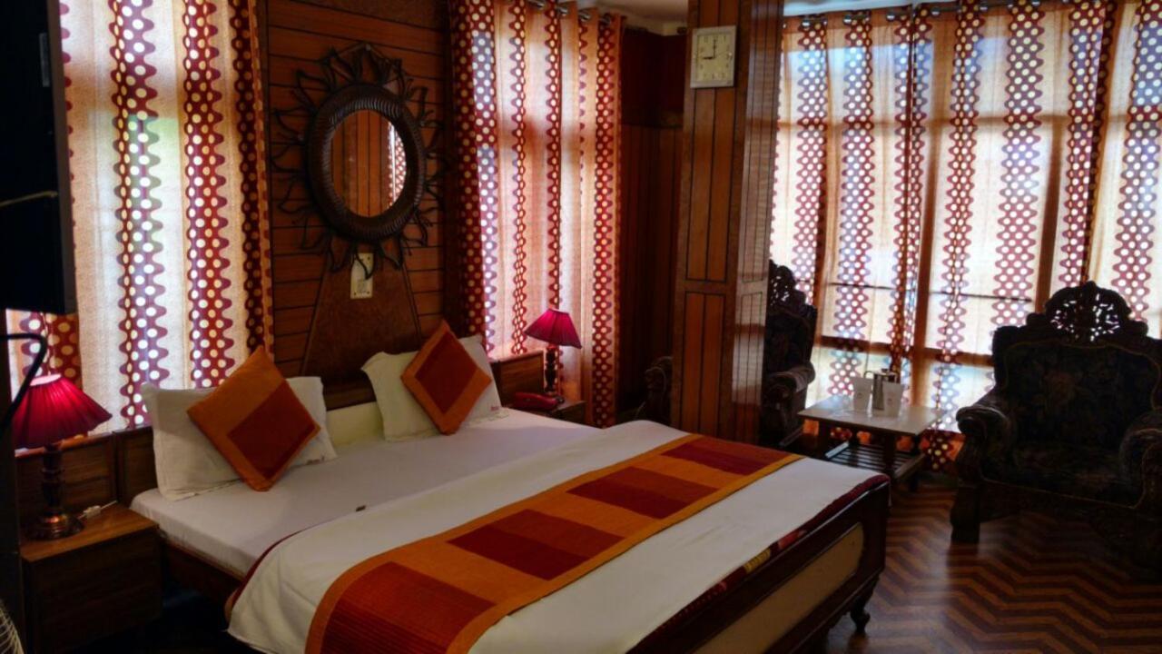 Goroomgo Ankur Lake View Mall Road Nainital - Prime Location With Luxury Room Exteriér fotografie